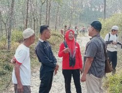 Giat Gotong Royong Jumat Bersih Kepala Desa Cihujan Bersama Masyarakat