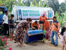 Krisis Air Bersih Melanda, BPBD Salurkan Bantuan Untuk Warga Desa Cipalabuh