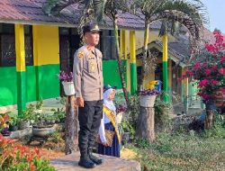 Irup Upacara Bendera Merah Putih di SMP Negeri 09 , Ini Pesan Kapolsek Dempo Selatan IPTU Apriyadi