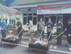 Kejari Kota Pagar Alam Musnahkan Barang Bukti Kejahatan