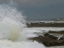 Gelombang Tinggi Berpotensi Terjadi di Perairan Banten Selatan