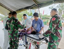 Gelar Khitanan Massal Anak-anak Perbatasan Saat Peringatan Maulid Nabi