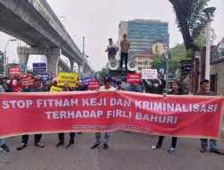 Unjuk Rasa di Mabes Polri, Masa Aksi: Stop Kriminalisasi Firli Bahuri