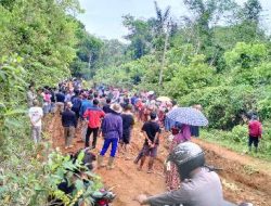 Bosan Dengan Janji-Jani, Warga dan Mahasiswa Kompak Gelar Unjuk Rasa