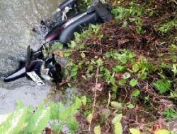 Warga Berumur 45 Tahun Jatuh dari Jembatan Cikuya