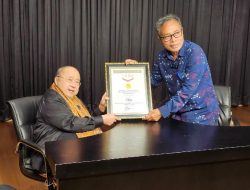 Di Gedung Jaya Suprana Institute, SMSI Paling Awal Menerima Penghargaan MURI