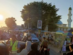 Tepatkah Pedagang Dibadan Jalan