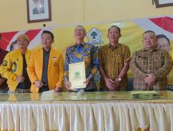 Selain Mengambil Formulir Balon Walikota ke PDIP, Kak Pian Juga Daftarkan Diri ke Partai Golkar