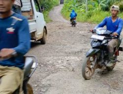 Satu-Satunya Jalan Menuju Wisata Air Panas Seolah Dibiarkan Rusak