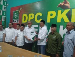 Hasbi Asyidiki Jayabaya Ambil Formulir Bakal Calon Bupati Lebak
