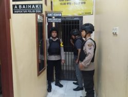 Tingkatkan Kewaspadaan, Personil Piket Polsek Curugbitung Polres Lebak Perketat Penjagaan Mako