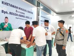 Ratusan Anak Ikuti Khitanan Massal