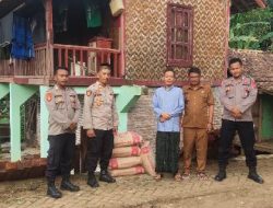 Polsek Gunungkencana Salurkan Bantuan Material ke Ponpes Nurul Rohim Kampung Padarame