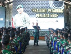 Pangdivif 2 Kostrad Sambangi Yonarhanud 2/ABW dan Yonarmed 1/AY