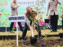 Bakti Lingkungan Hari Bhayangkara, Polda Sumsel Tanam 57.489 Bibit Pohon dan Tebar 2000 Bibit Ikan Nila