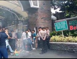 Aksi Demo Mahasiswa di Kejagung, Tuntut Kepala Kajari Lebak Dicopot