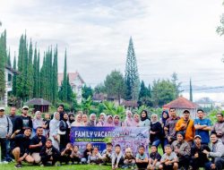 Family Vacation Keluarga Besar H.Rusbad