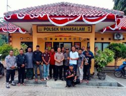 Suasana Pamit Pindah Tugas IPTU Erwan Kapolsek Wanasalam