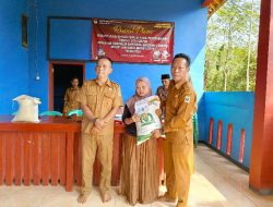Sebanyak 437 KPM di Desa Ciapus Terima Bantuan Beras Bansos