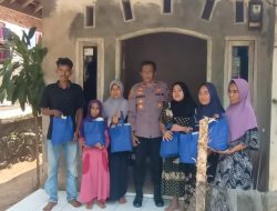 Kapolres Lebak Melalui Kapolsek Cirinten Polres Lebak Berikan Batuan Untuk Warga Masyarakat