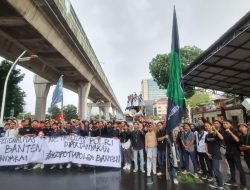 HMI Cabang Serang Geruduk Mabes Polri, Tuntut Evaluasi Kapolda Banten