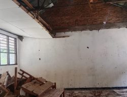 3 Ruangan Kelas Ambruk di SDN 1  Parakanbesi Tidak Bisa Digunakan