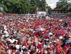 Kampanye Akbar Paslon 01 Hepy -Efsi Jadikan Lapangan Alun Alun Selatan Menjadi Lautan Manusia