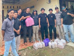 Panwascam Wanasalam Bagikan Sembako Terdampak Banjir di Cipedang