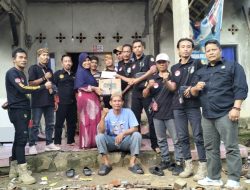 Rumah Ambruk di Desa Cilangkahan, PJBN DPC Malingping Berikan Bantuan