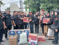 Paguyuban KOSTRAT Berikan Sumbangan Logistik Kepada Peserta 400 Orang Aksi Jalan Kaki Masyarakat Petani Riau dan Jambi