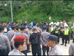 Karang Taruna Bersama Warga Desa Pamubulan Geruduk PT. LEN