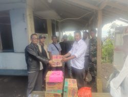 Relawan Bentar Peduli Berikan Bantuan ke Korban Bencana Pergrakan Tanah di Kampung Srimanik