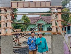 Kepala Sekolah dan Komite SDN 1 Bojongmenteng Benahi Lingkungan Sekolah