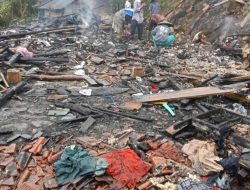Kebakaran Rumah di Desa cibarani, Diduga Akibat Korsleting Listrik, Warga Berhasil Padamkan Api Secara Mandiri