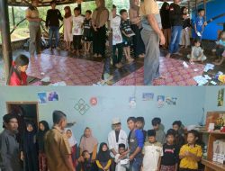 Media Buanasenanews.com Berikan Santunan Kepada Puluhan Anak Yatim