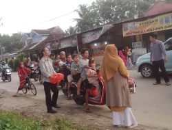 Ekbangdes Kecamatan Banjarsari Bagikan Ratusan Takjil Gratis di Bulan Ramadhan