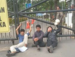 Paket Pekerjaan Longsoran Jalan  Saketi-Malingping di Duga Gagal Konstruksi