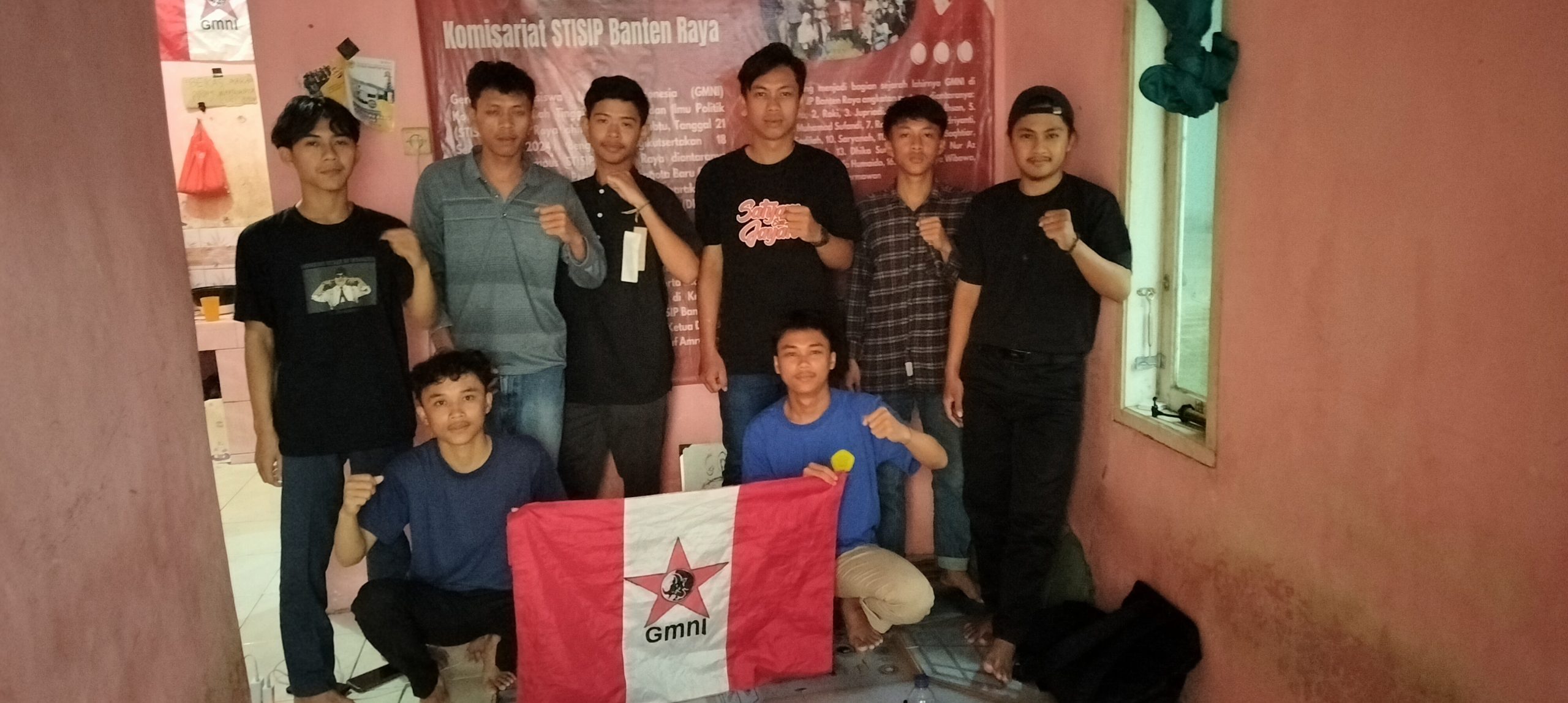 Bung Diki Kurniawan, bidang Ekonomi Kerakyatan DPC GMNI Pandeglang bersama Pengurus DPK GMNI Banten Raya pada Selasa (29/04/2025).