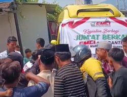 Berbagi untuk Sesama di Tengah Lalu Lintas Padat