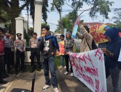 Warga Minta Kadis PUPR Kabupaten Lebak Dicopot