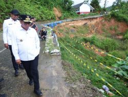 Tinjau Longsor Ruas Jalan Cipanas–Ciparay, Gubernur Banten Andra Soni: Rehabilitasi Dimulai Juli 2025