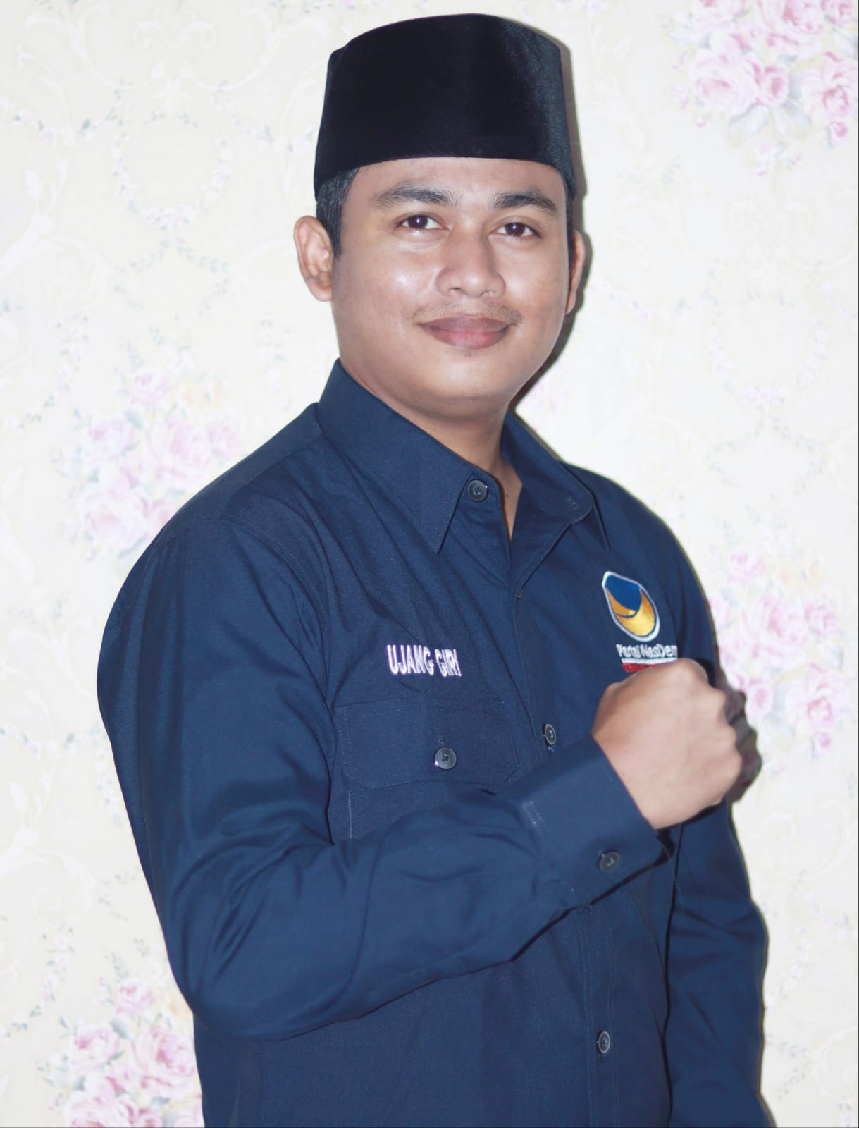 Dr. Ujang Giri, M.AP, Anggota DPRD Kabupaten Lebak Fraksi Partai Nasdem bela Andra Soni, pada Rabu (06/08/2025).