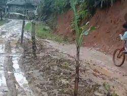 Jalan Penghubung antar Desa Rusak, Janji Tak Kunjung Terealisasi