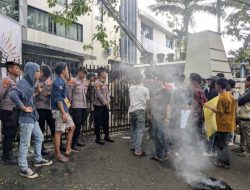 GERMALA-K Demo Menuntut Perkim Banten Membongkar Hasil Pekerjaan RTLH Yang di Duga Tidak BerSNI dan BerTKDN