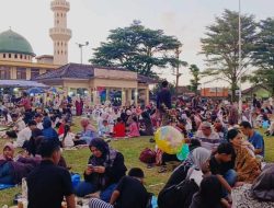 Menjelang Akhir Ramadhan, Alun-Alun Malingping Dipadati Warga Lokal dan Pemudik