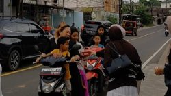 Badan Eksekutif Mahasiswa STISIP Banten Raya, Ormawa, UKM gelar berbagi takjil gratis pada Rabu, (11/03/2026).