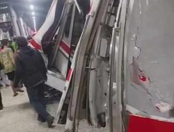 Tabrakan Kereta di Bekasi Timur, KAI Evakuasi Korban dan Nonaktifkan Listrik