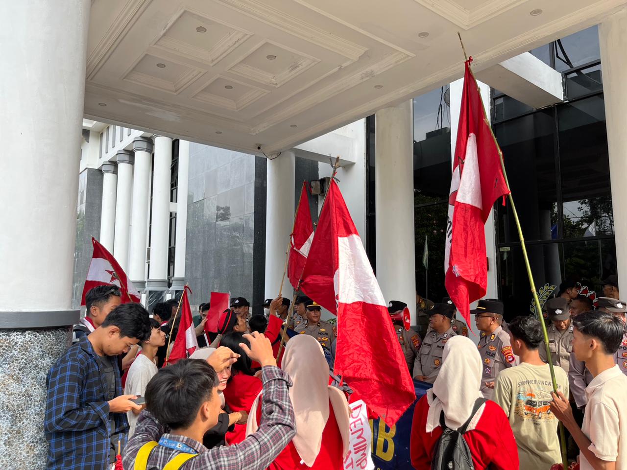 GMNI Pandeglang soroti Pemkab Pandeglang di Hari Buruh dan Hari Pendidikan Nasional, pada Selasa (05/05/2026).