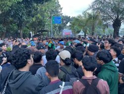HMI Cabang Serang Gelar Aksi Hardiknas 2026 di KP3B, Soroti Ketimpangan dan Arah Kebijakan Pendidikan