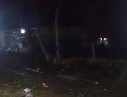 Diperintah Tebang Pohon Perum PKS Blok Binglu Desa Leuwiipuh Sebabkan Putus Kabel Wifi Dukodu, Pelanggan Geram: APH Diminta Bertindak
